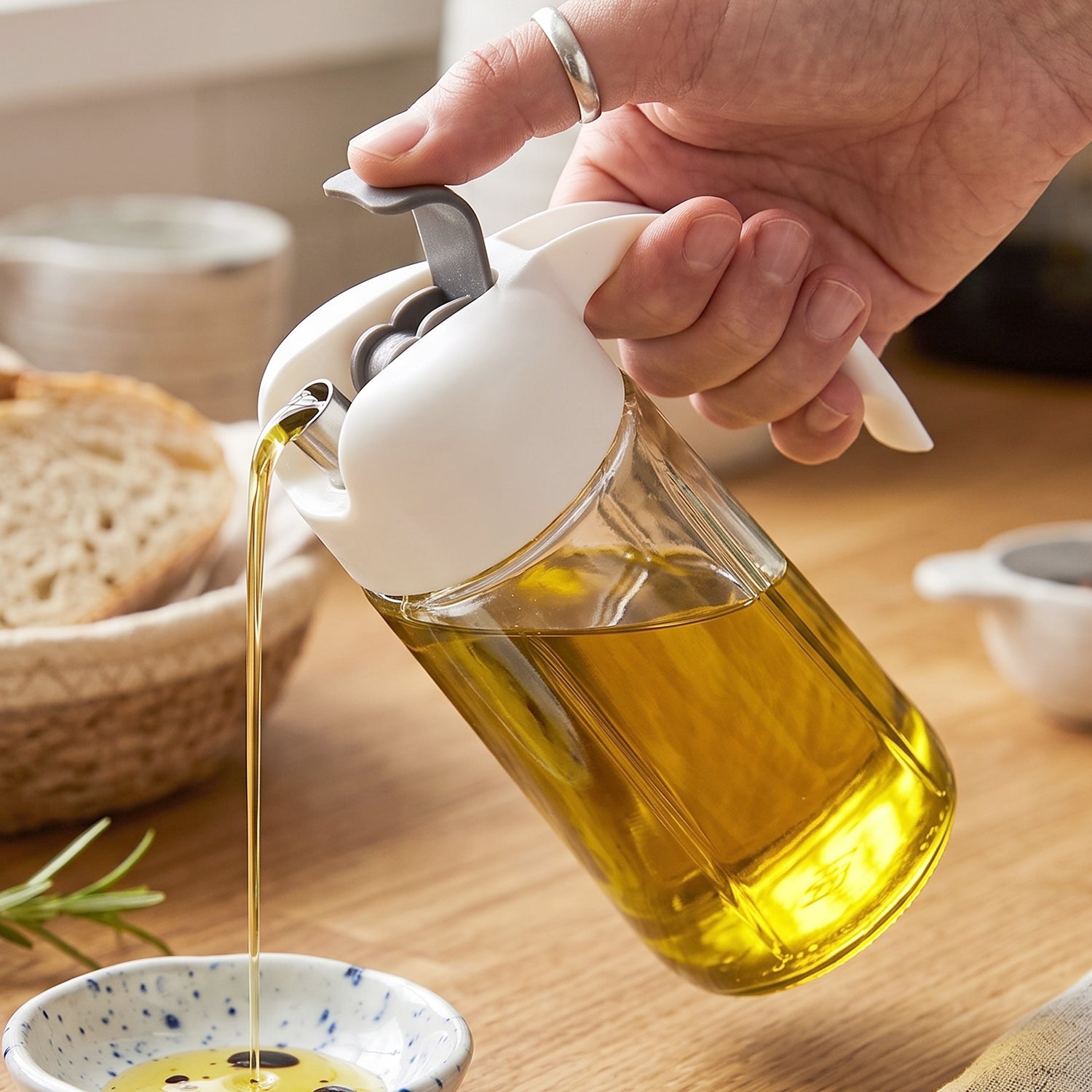 Glass Oil Dispenser Bottle With Auto Open Close Spout Lid And Easy Handle (1 Pc)