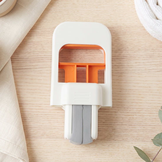 Handheld Mini Sponge Mop Squeeze Cleaner For Kitchen Counter And Glass (1 Pc)